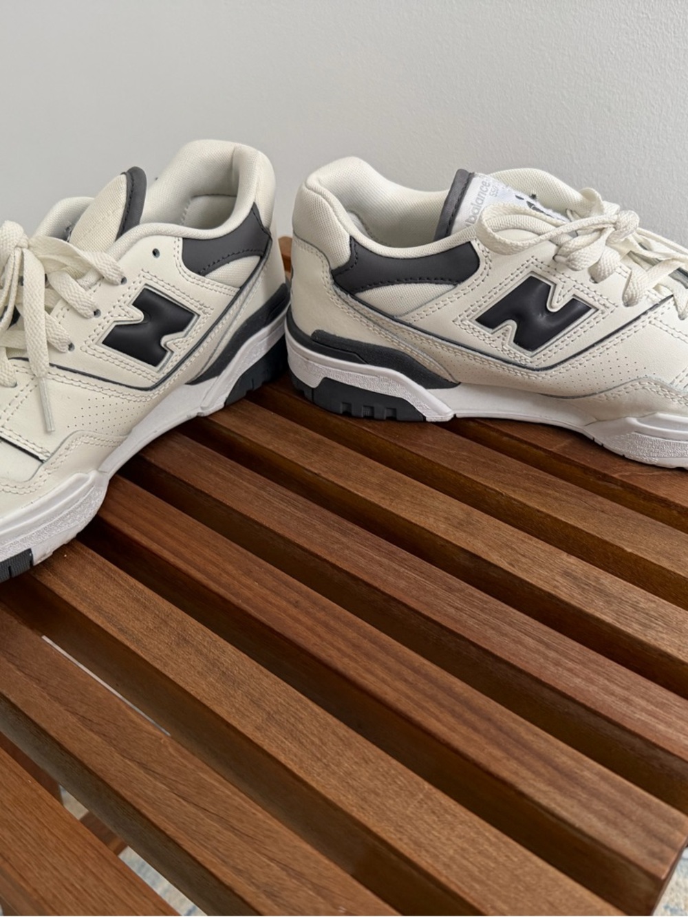New Balance 550 Womens White and Gray Low-Top Sneakers - Picture 6 of 8